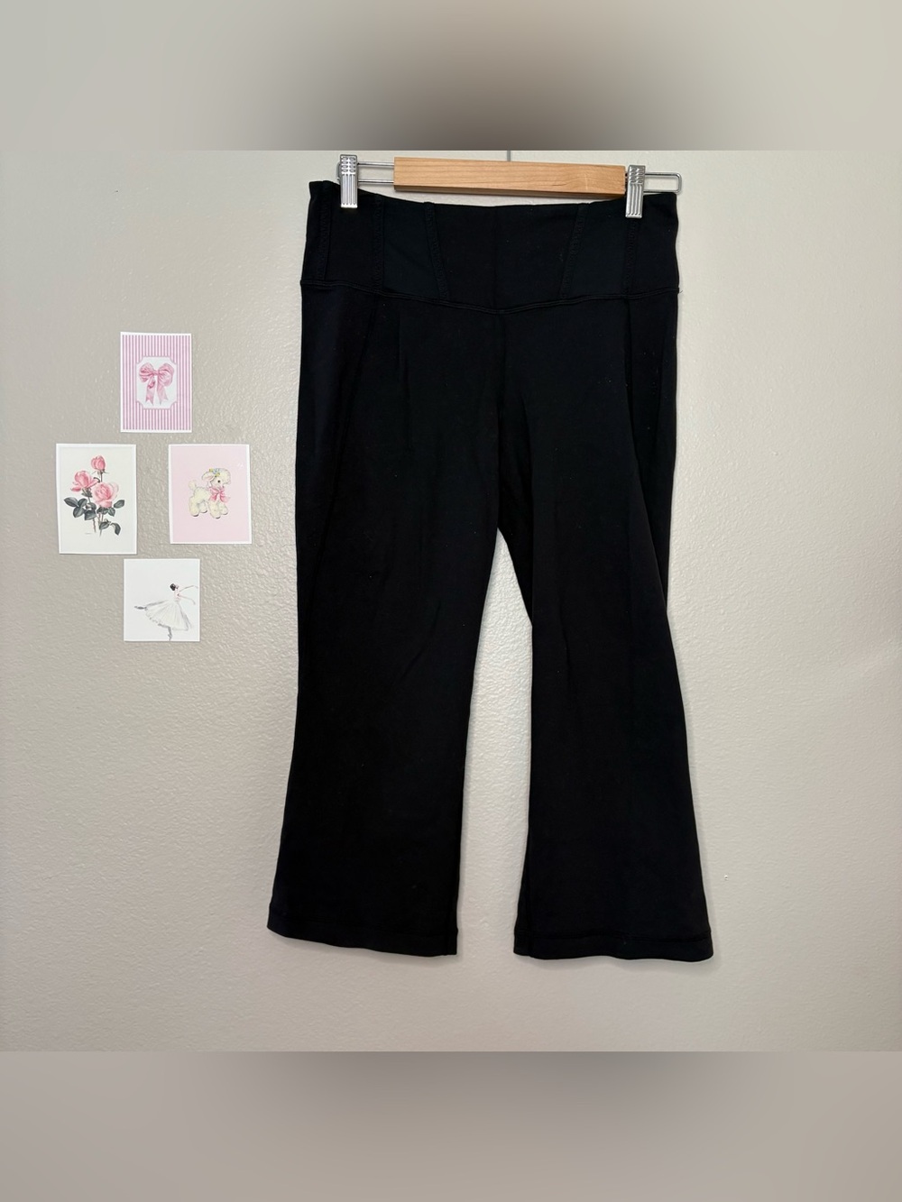 Lululemon Y2K flared capri leggings 8 goth preppy dark coquette casual athletic